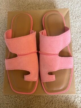 UGG Matira Suede Sandals Pink Women’s Size 9